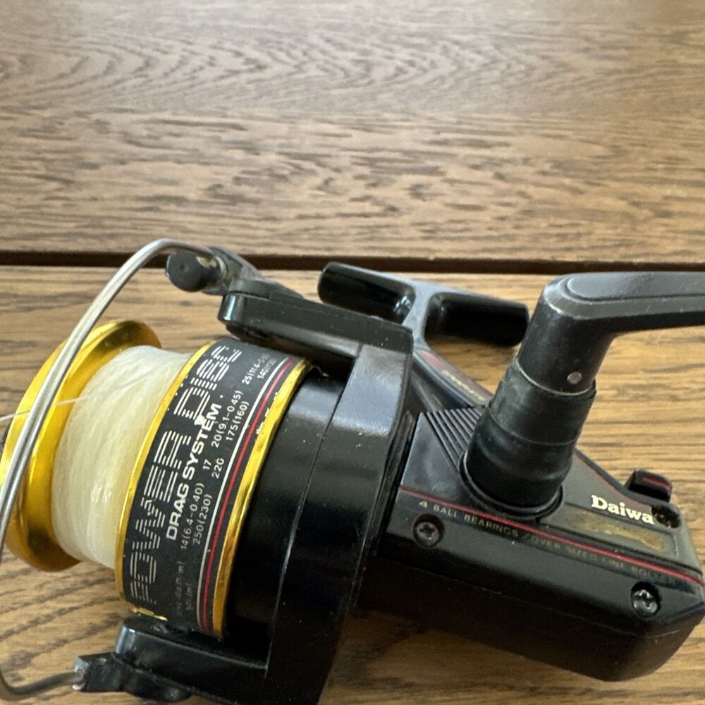vintage Daiwa G4000 Power Disc spinning reel , 4 Ball Bearings